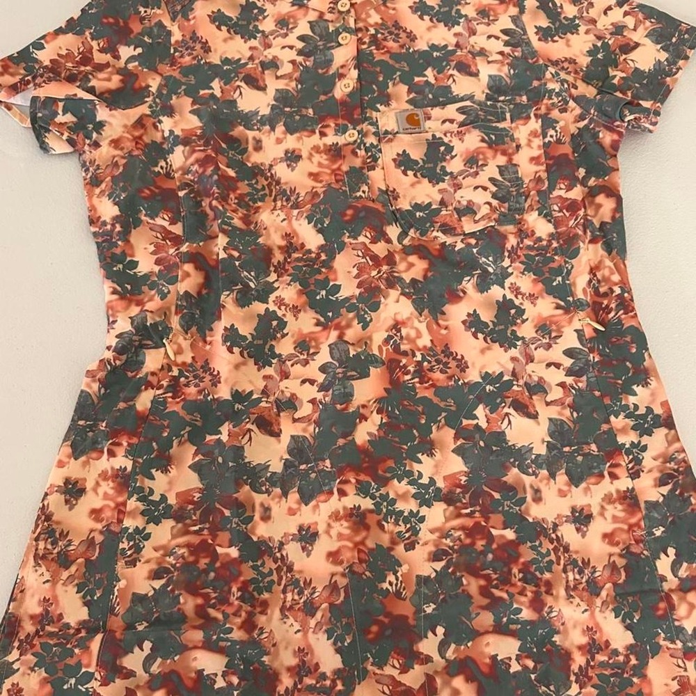 Carhartt scrub top size small
